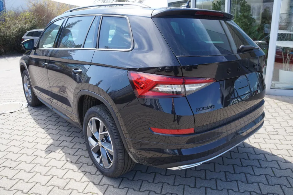 Skoda Kodiaq 2.0 TDI DSG SPORTLINE 4X4*NAVI*ACC*DAB+ Image 4